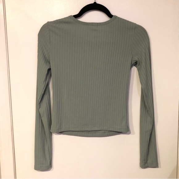Mint Green Ribbed Long Sleeve V-Neck Top - Picture 4 of 4